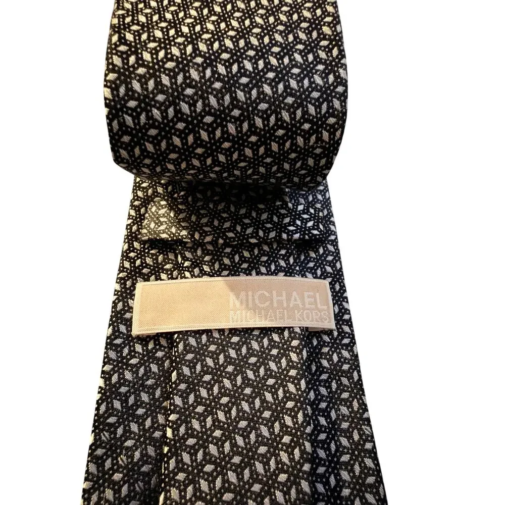 Michael Kors Black White‎ Geometric Silk Tie Mens Designer Necktie